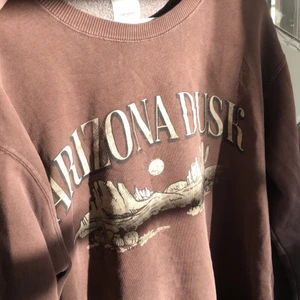 Sweatshirt  - Köpt på zalando! Mycket bra skick. Säljer för 100kr + frakt