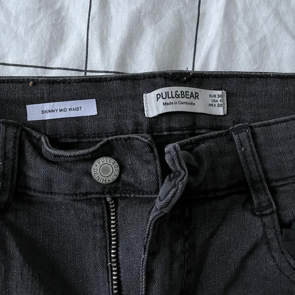 Skinny jeans. Mid waist . Jeans & Byxor.
