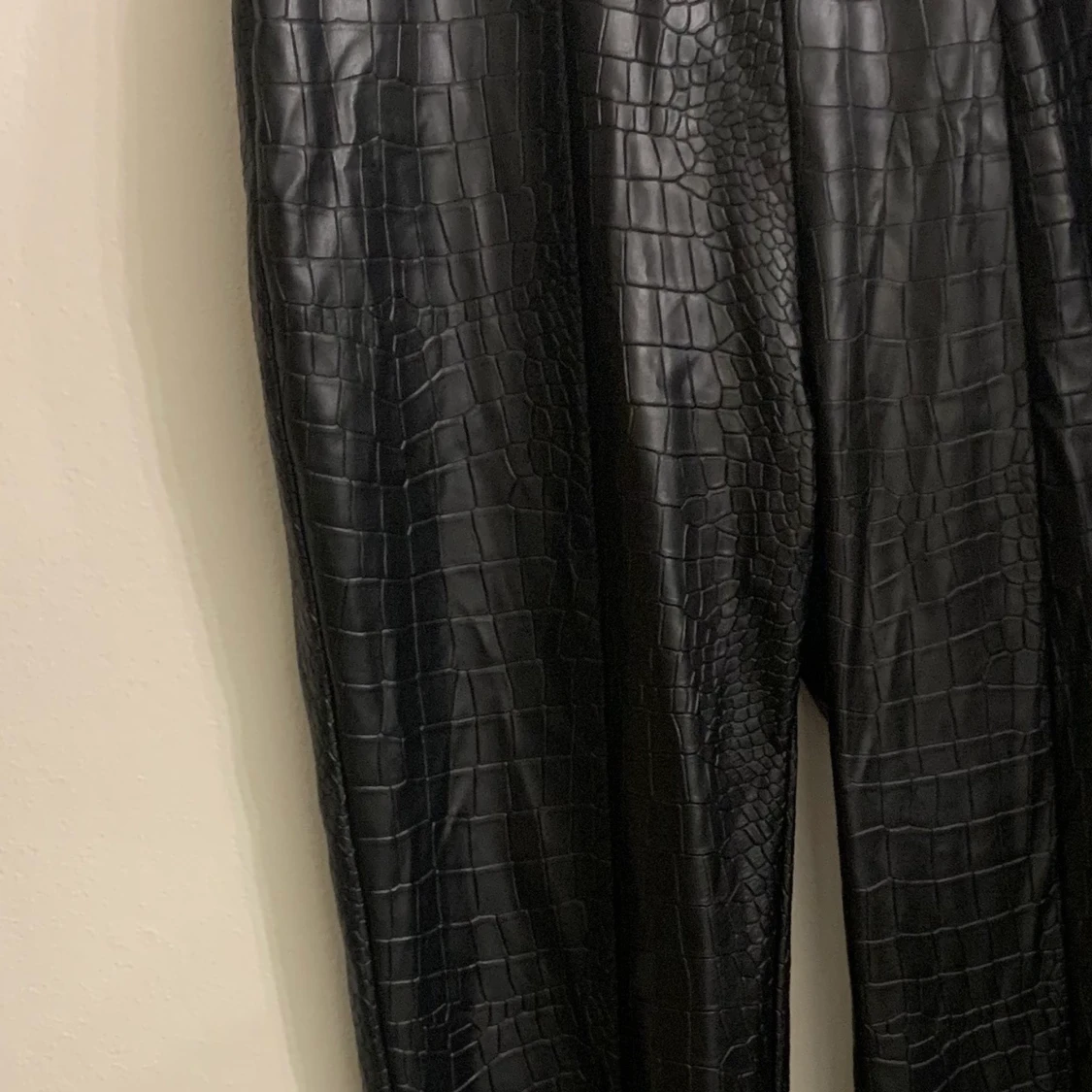 Skinnbyxor i orm - 91