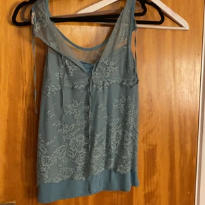 Spetstopp - Jättefin blå-grön spetstopp💓 inte helt säker på storleken men gissar på att det är en S.