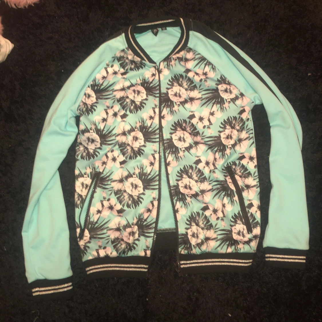 En tränings tröja  - 90