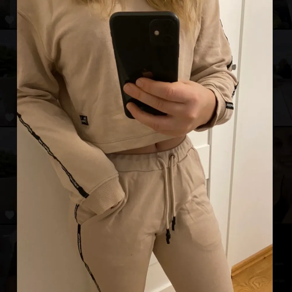 Nästan helt oanvänt mjukisset i smutsrosa från Pull & Bear 💕💕. Övrigt.