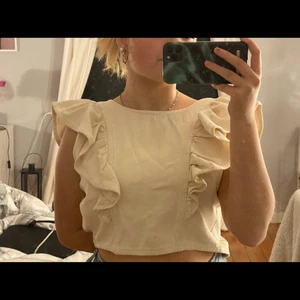 Gina - Fin topp som tyvär aldrig andvönds 