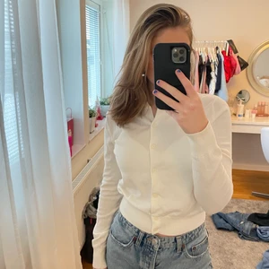 Vit kofta frön H&M - Vit kofta från H&M, helt ny. Storlek S