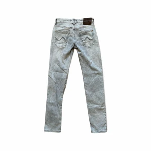 Petrol Industries Skinny Jeans - Ett par fina skinny jeans från Petrol Industries i färgen vitgrå. Stretch Fit. I fint skick. Kontakta mig för mått!