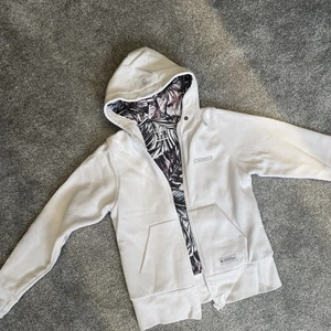 Stronger tröja - Använd fåtal ggr 