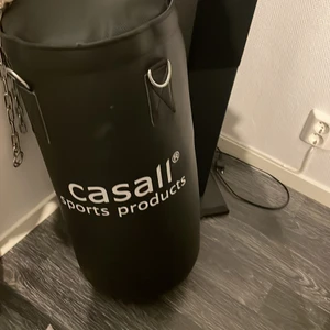 Boxningssäck  - Säljer min boxningsäck för använder inte den längre 