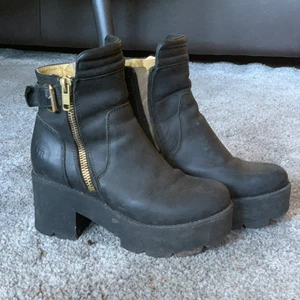 Johnny bulls  - Storlek 39, fint skick 