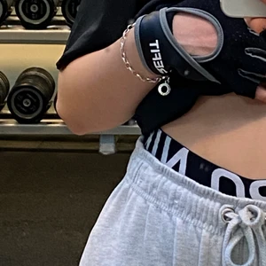 Nike pro tights - Träningstights från Nike i väldigt fint skick.  Ny pris 400 kr. ☺️