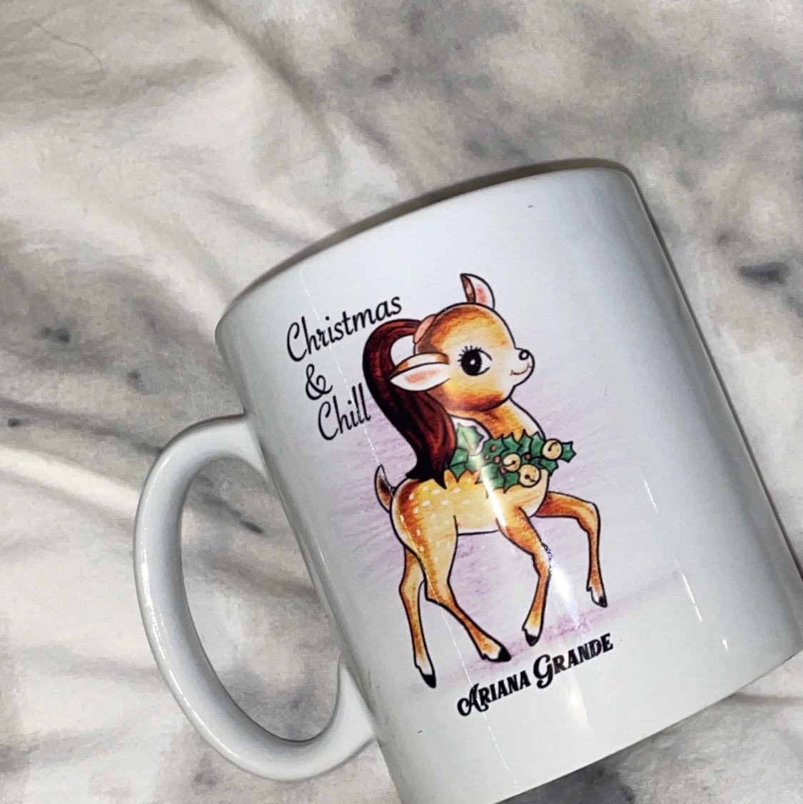 Ariana grande Christmas & chill mugg