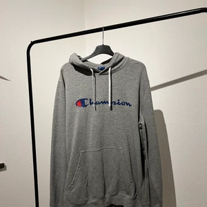 Champion Hoodie Strl XL - Strl XL