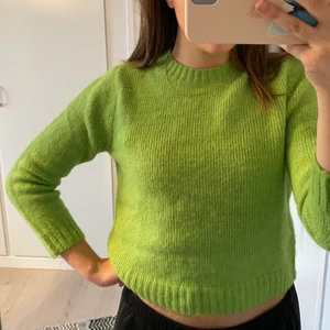 Stickad tröja zara - Superfin stickad tröja från zara som tyvärr aldrig kommer till användning! 