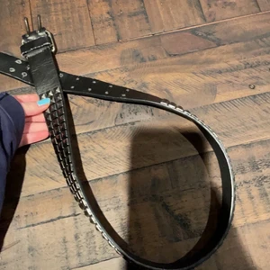 Nitbälte - Köpt från sellpy, egna hål gjorda på slutet! 40kr+frakt 