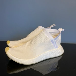 Adidas Nmd  - Adidas Nmd cs1. Nypris 1899kr. Endast testade, som nya. 