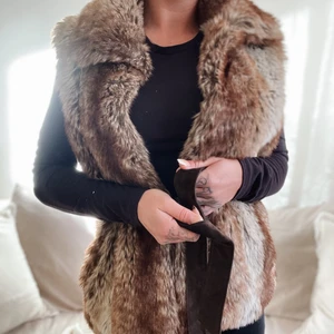 Fuskpäls - Jättefin väst som jag tyvärr inte använder längre 