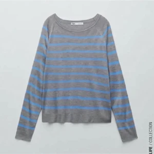 Blå randig tröja - Helt ny, använd 1 gång💕