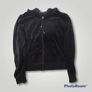 Sweatshirt M - Mörk blå sweatshirt från Cubus i storlek M 