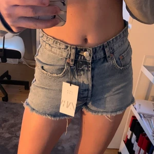 Jean shorts  - ej använd, prislapp kvar 💞