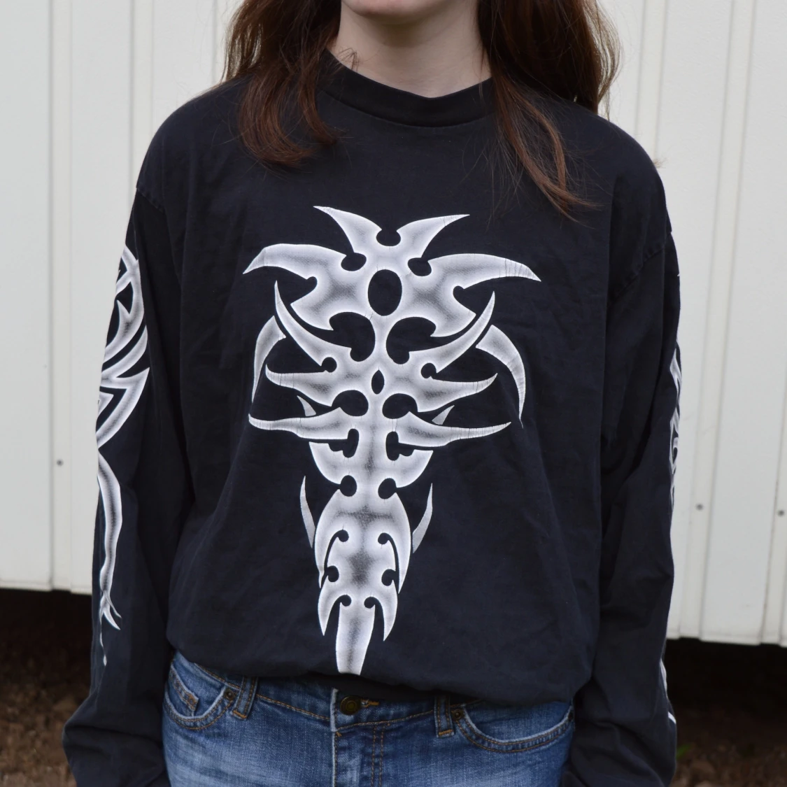 Svart långärmad med tryck  