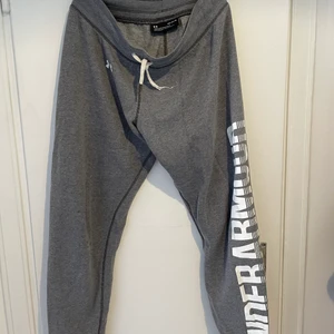 Sköna gråa mjukisbyxor - Sköna gråa mjukisbyxor i storlek M 