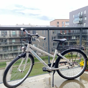 JuniorCykel Crescent Embla 24/26 - Juniorcykel Crescent Embla 24/26, treväxlad. Lite använd och i fint skick! 