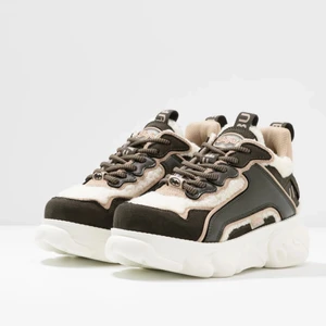 Buffalo Chai sneakers - Ett par Buffalo Vegan Chai i storlek 40! Endast använda ett fåtal gånger och ser i stort sätt nya ut. Nypris 1000kr. 