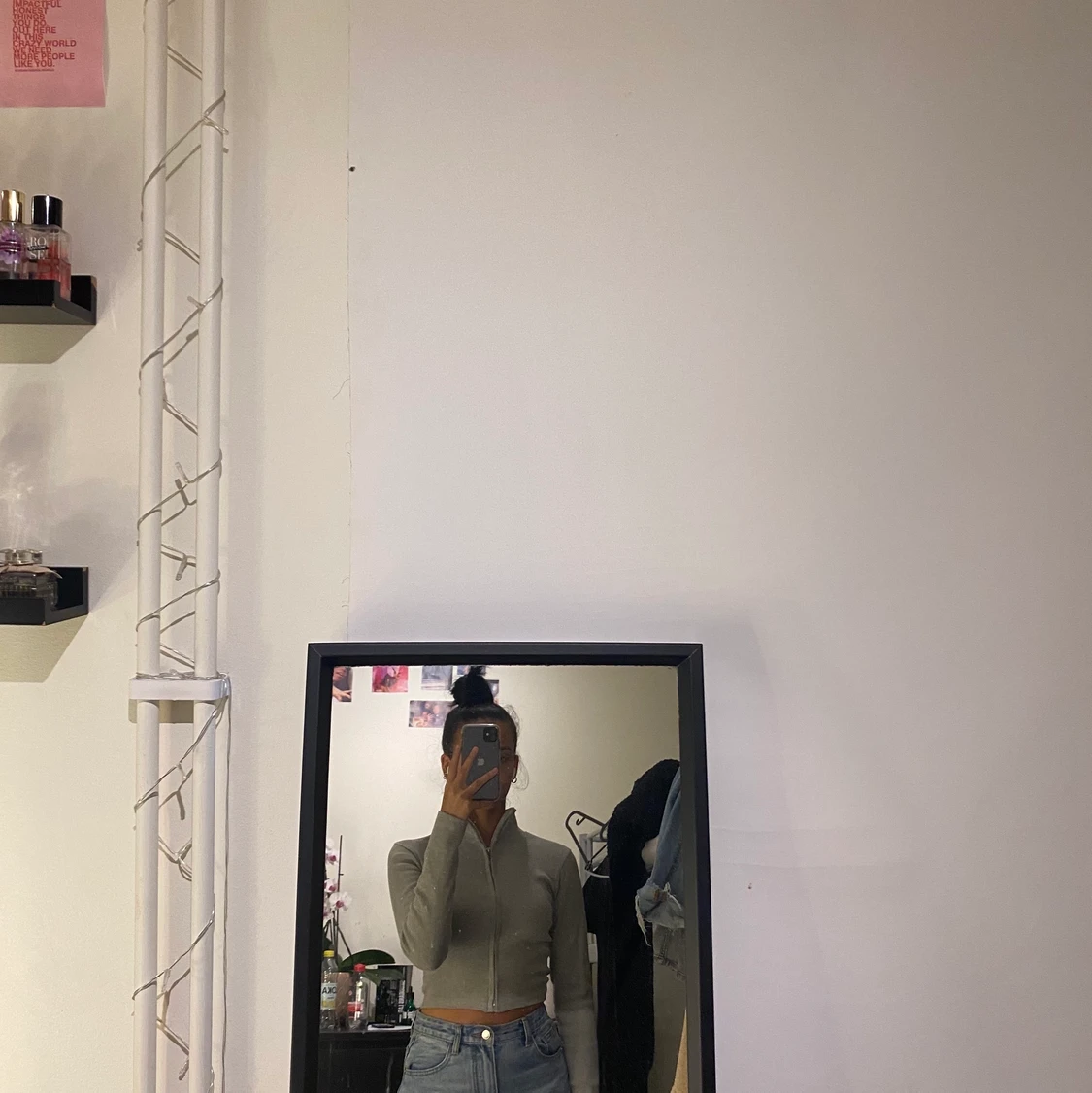 Grå tröja med dragkedja strl S - 90