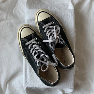 converse chuck taylors - black chuck taylors🖤
