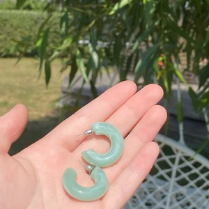 Gröna örhängen - Pris kan diskuteras💛