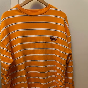 Junkyard tröja - Väldigt bra skick, fin o bekväm 