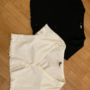 2st tröjor. - Jätte fina topqr från h&m. Aldrig använda. Strl S.