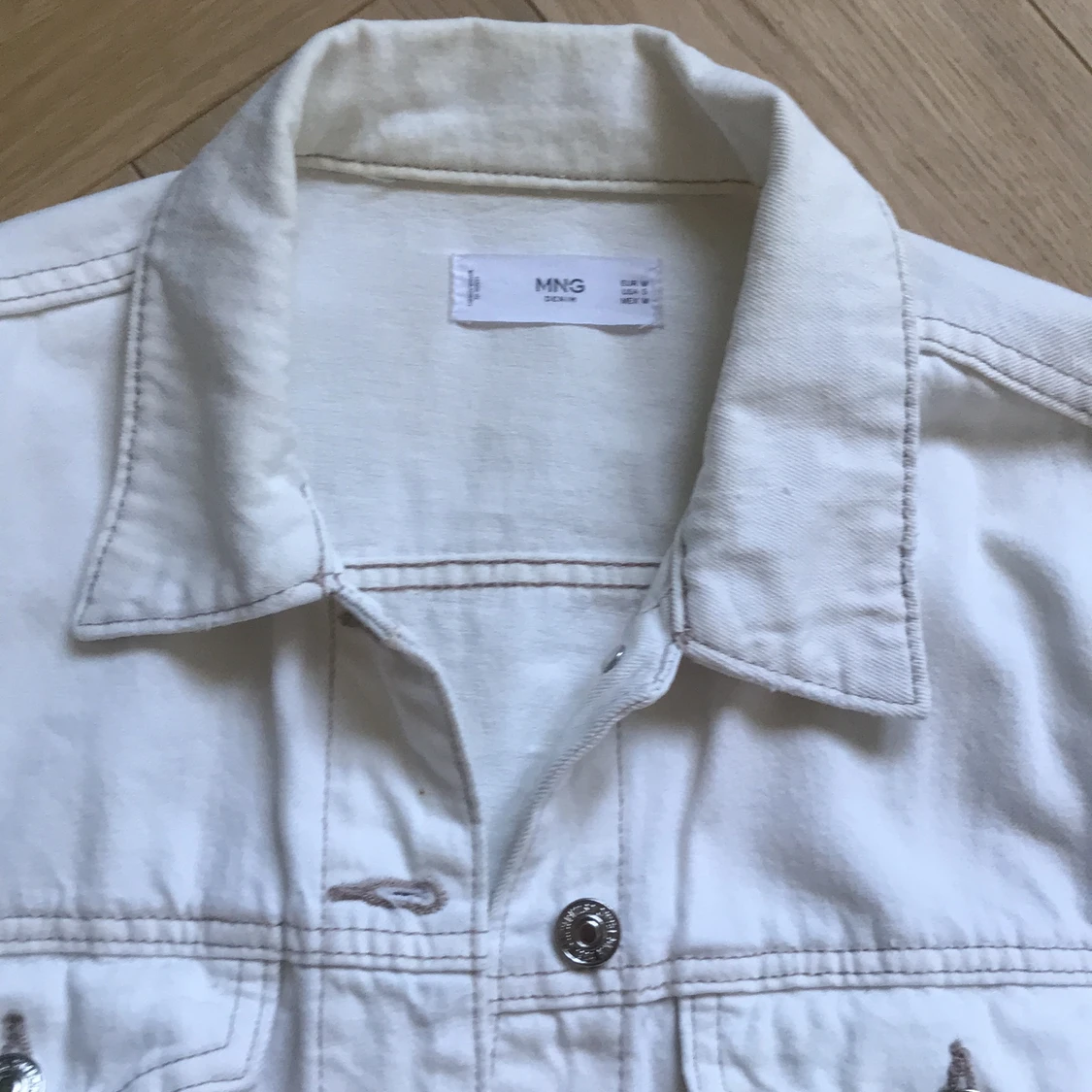 Vitt jeans jacka från Mango - 90