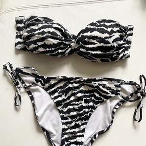Victoria’s Secret bikini - Snygg zebra bikini från Victoria’s Secret. Justerbar bikinibyxa