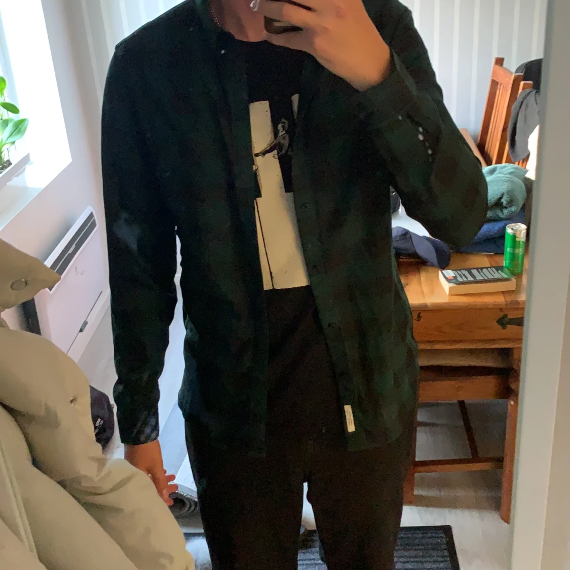 Grönsvart skjorta - 90