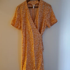 Klänning  - Oanvänd 