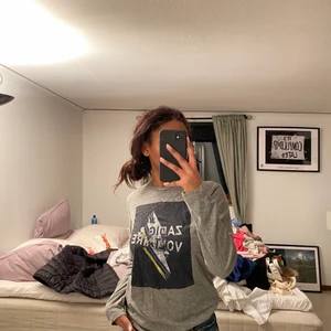 Zadig tröja - Säljer denna fina och bekväma Zadig tröjan som endast är använd en gång ❤️🔥❤️😍