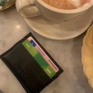 VICINO KORTHÅLLARE - Imorgon! Torsdag 17/3 18:00 släpper vi ett nytt dropp. Hoppas ni är lika taggade som vi är. Mer information om droppet kommer imorgon. 