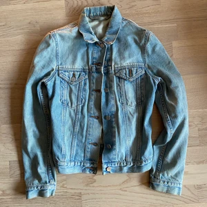 Jeansjacka MDW S - Söt jeansjacka från spanska märket MDW. Strl S. Möts upp i Stockholm eller så står köparen för frakt 💜