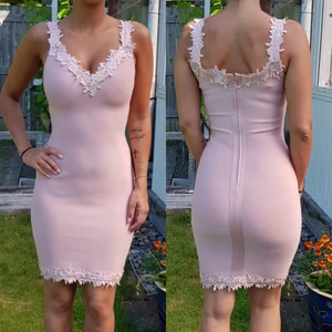 Klänning  - Bandageklänning I mycket gott skick i storlek XS.