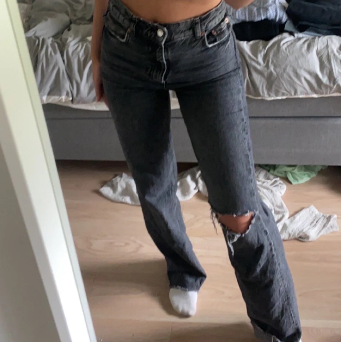 Gråa zara jeans 