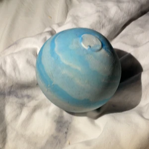 Stressboll gigantisk - Jag har haft denna länge och jag tängte att istället för att ligga hos mig och damma kan den kanske komma hem till dig!