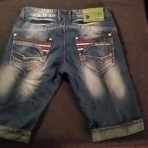 Mid Point Jeans shorts - Storlek m 