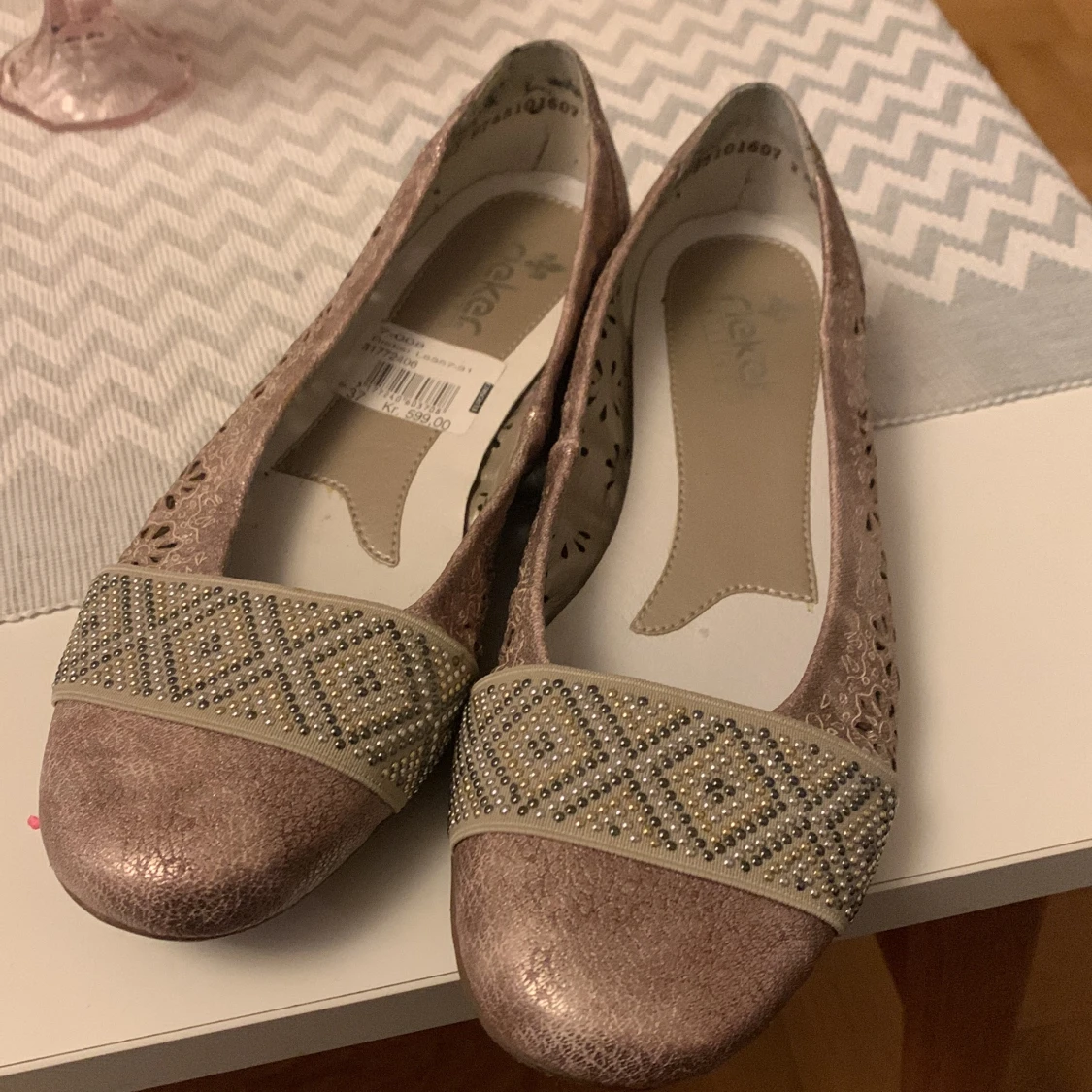 Rieker skor  ballerinaskor 37 guld