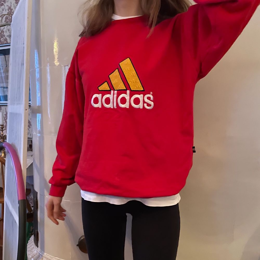 Adidas vintage sweatshirt | Plick Second Hand