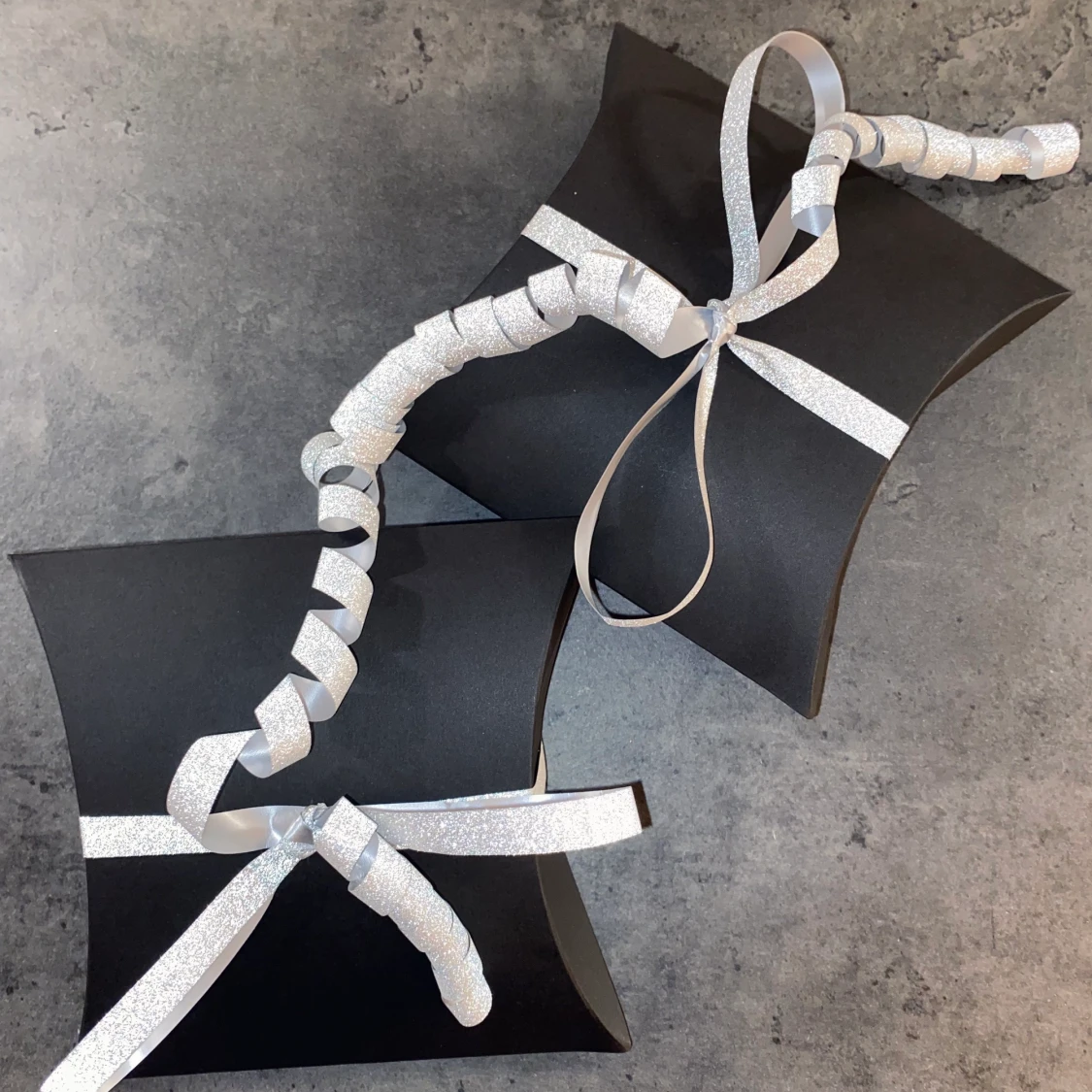 Inventory for lipgloss - 90