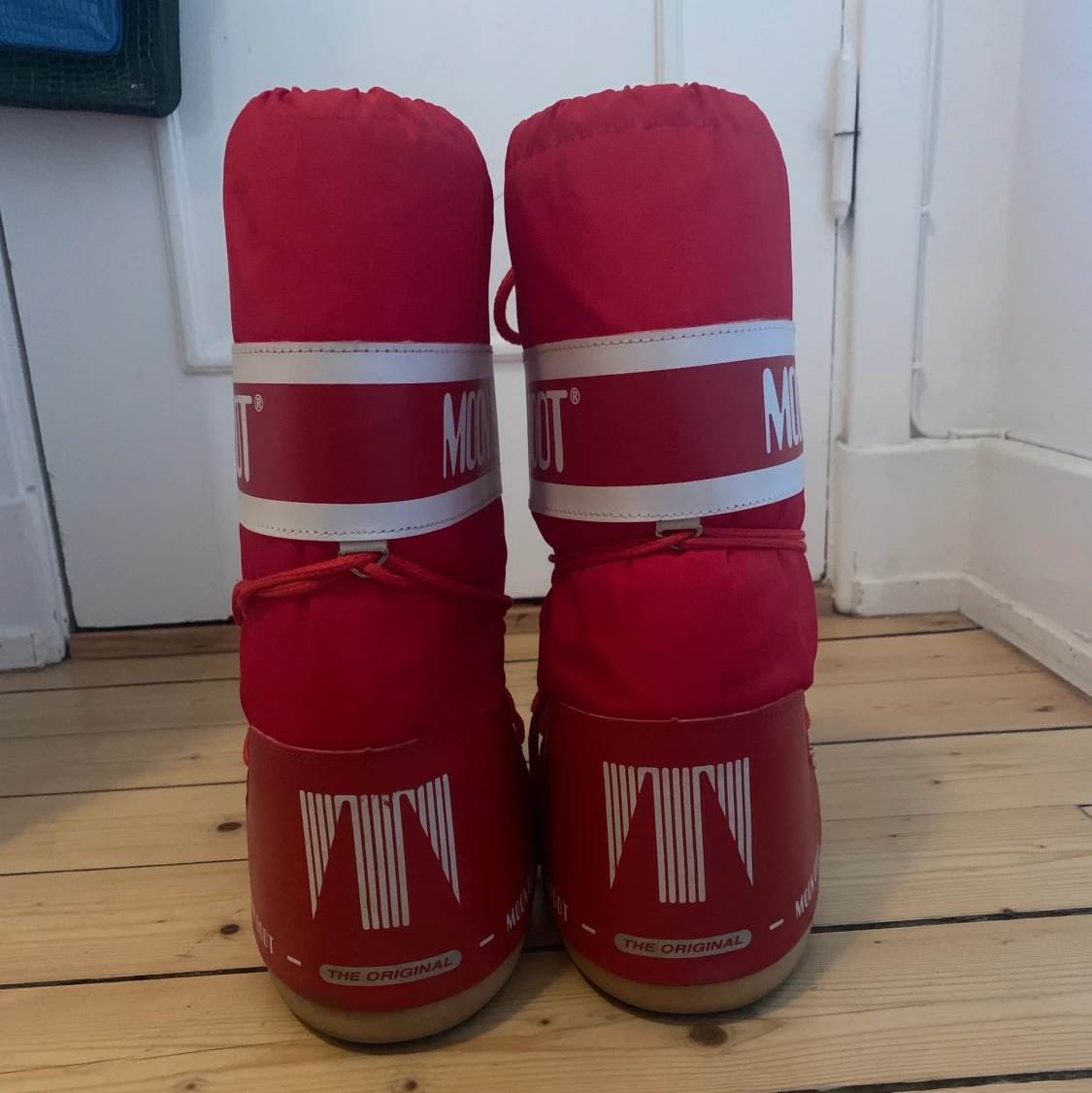 Röda moonboots - 91
