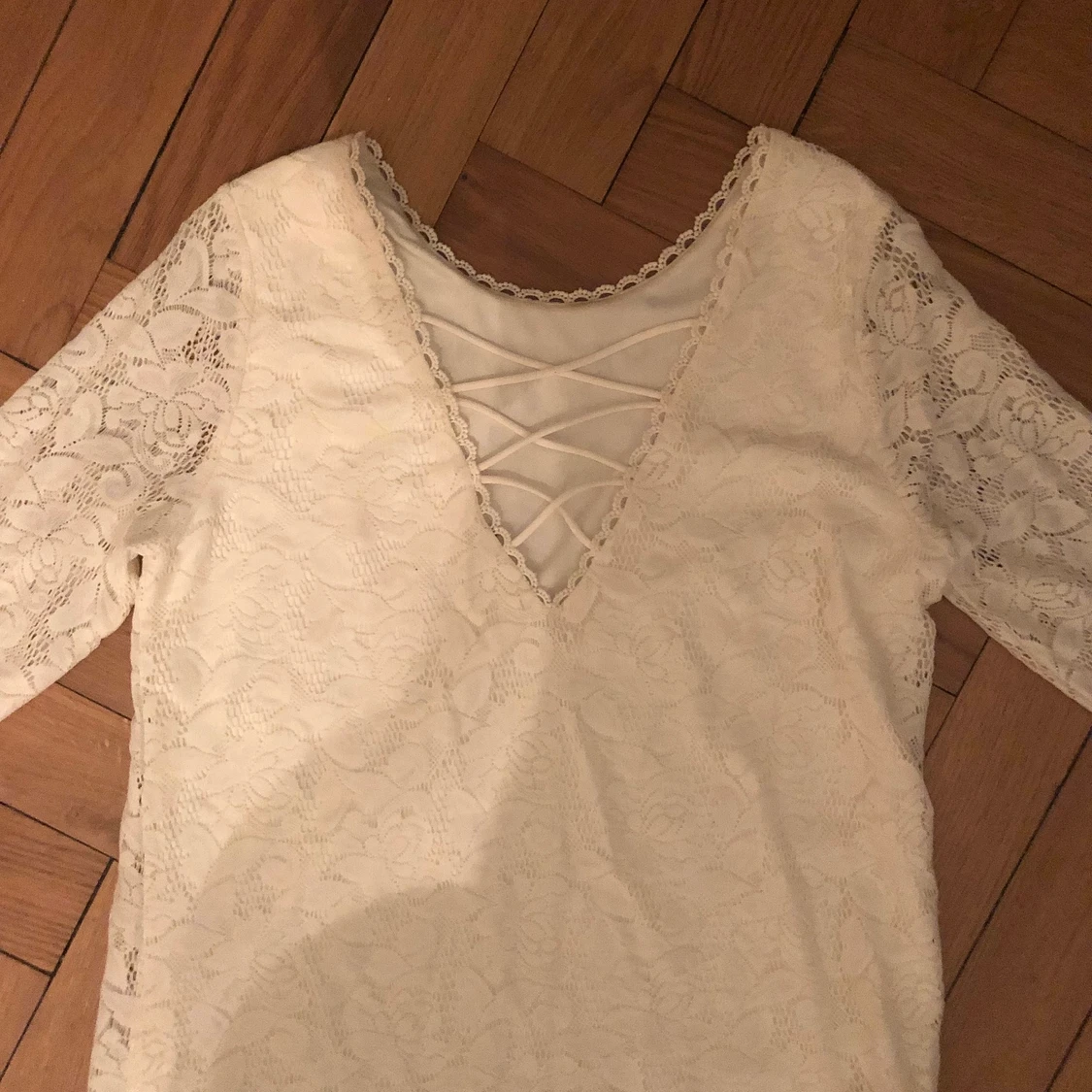 Vit spetsklänning - 91