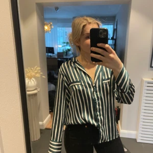 Randig blus - Fint skick