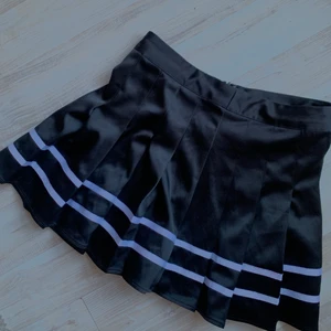 Kjol  - Söt tenniskjol:) 