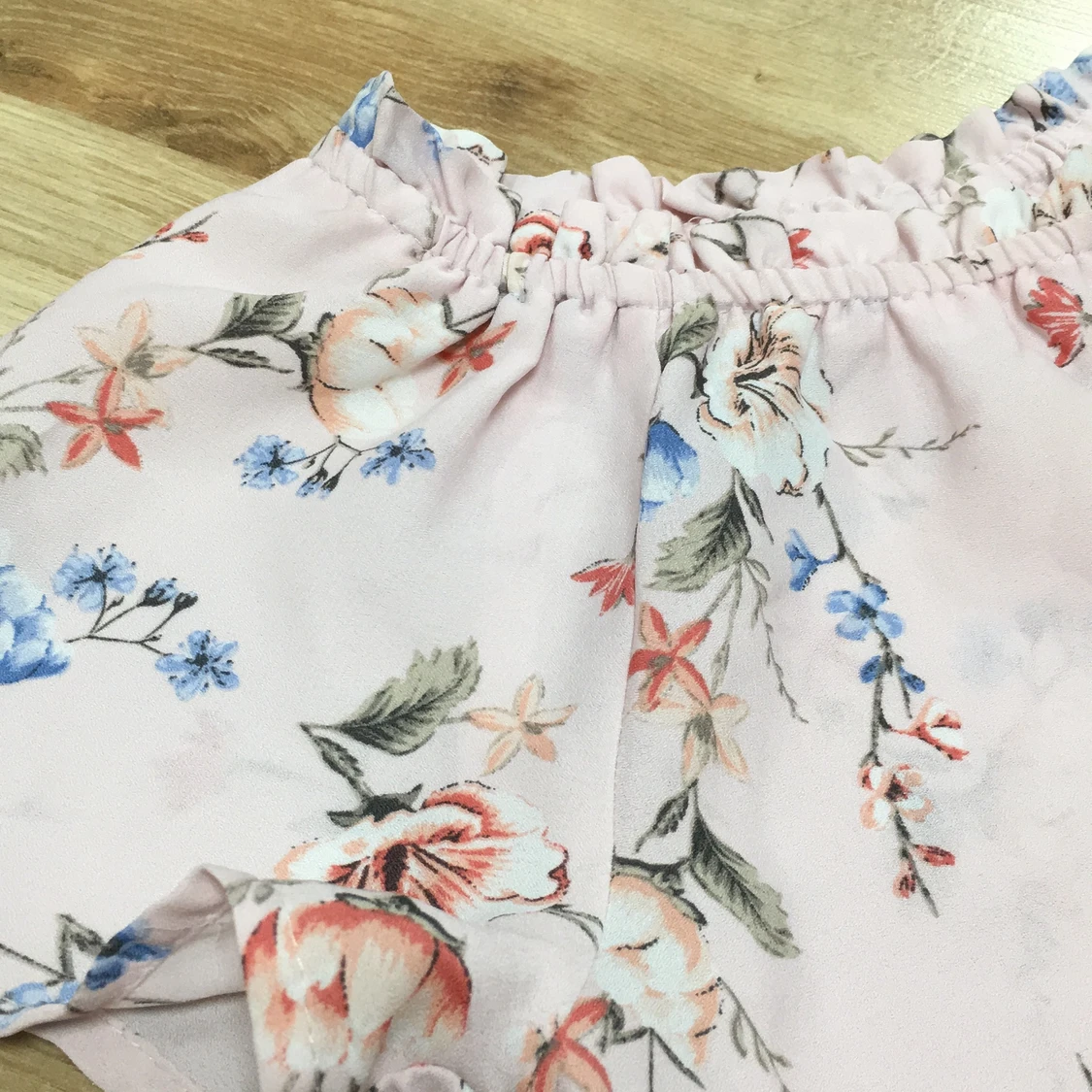 Blommig blus 🌸 - 90